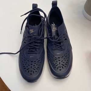 Nike Air Max Thea Joli